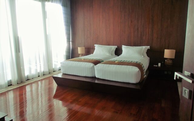 15 Bedrooms Sun Suite Villa Bali
