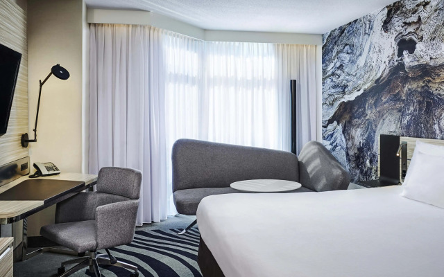 Novotel Toronto North York