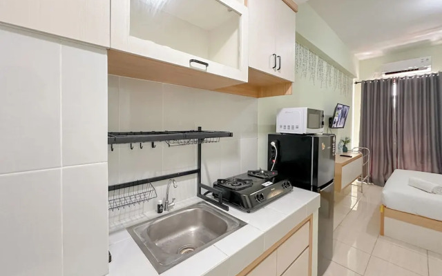 Stunning Comfy Studio Apartment Near Merr At Bale Hinggil