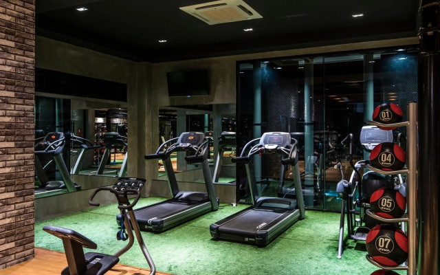 Cresco Hotel Buriram