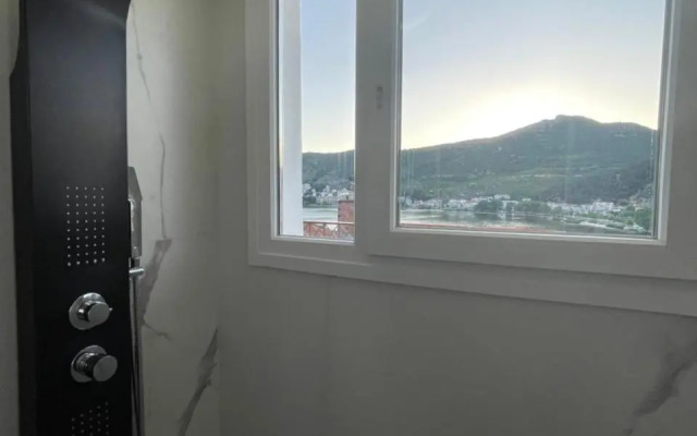 Panoramic suite