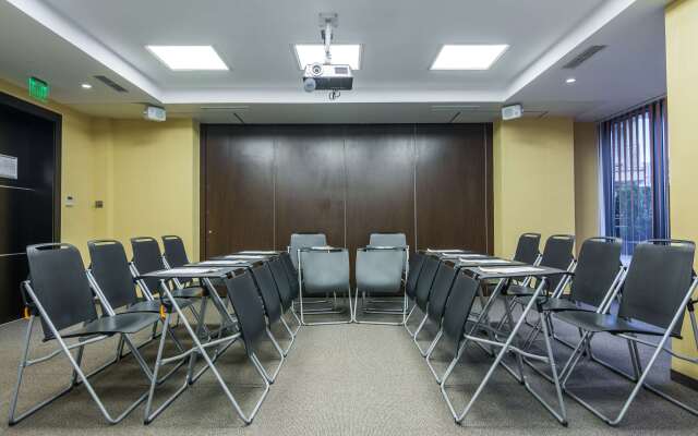Best Western Plus Olives City Hotel