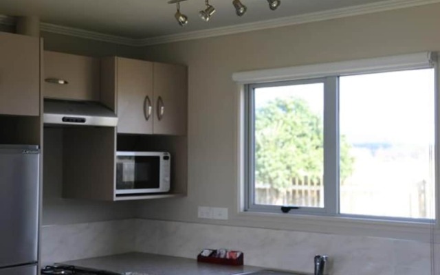Raglan Holiday Park