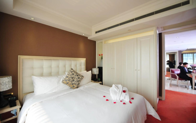 Wealthy Hotel Suzhou