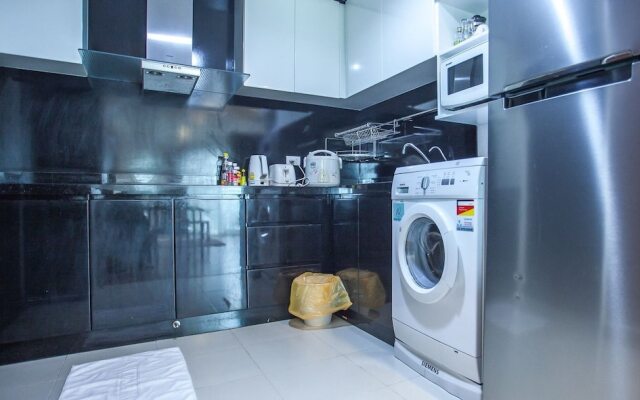 Nicely Apartment Near MRT Ratchadaphisak