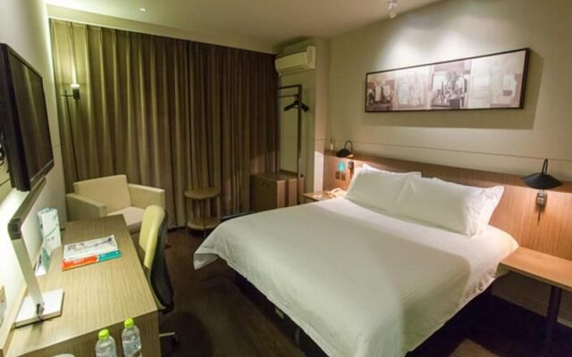 Jinjiang Inn Select Wuhan International Expo Center Maying Road Metro Station