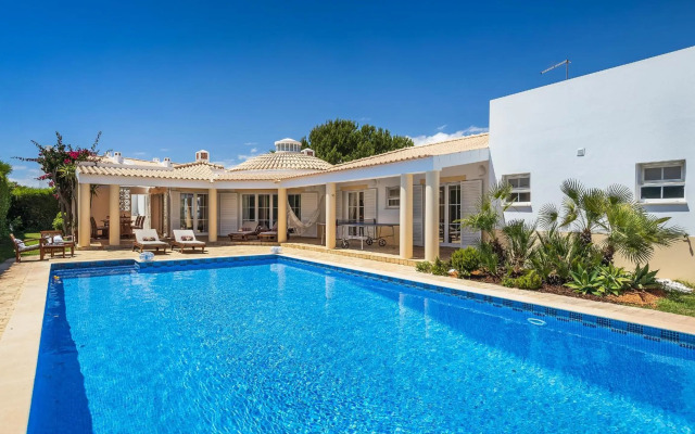 Villa Dome by OCvillas