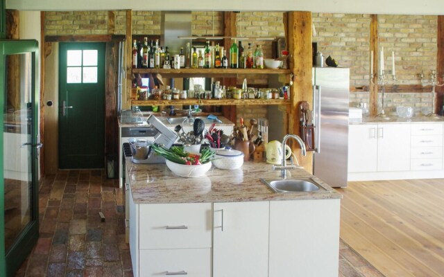 Nice Home in Am Salzhaff With 2 Bedrooms and Wifi