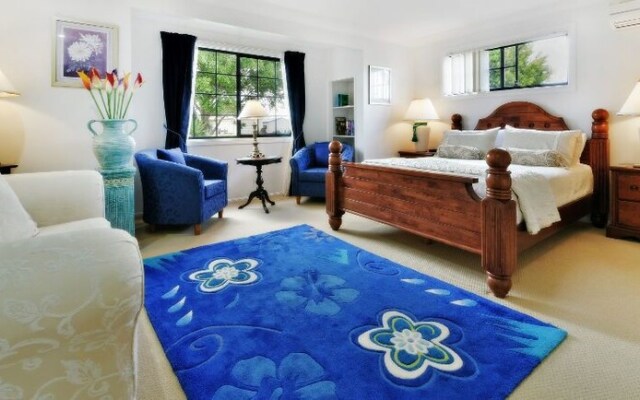Mount Mee Country Inn Bed & Breakfast