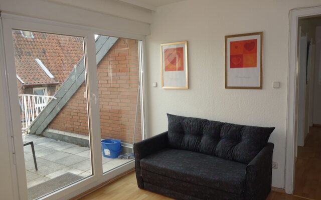 Tolstov-Hotels Generous 3 Room Apartment