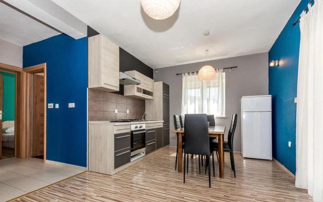 Amazing Home in Tribunj With Wifi and 4 Bedrooms