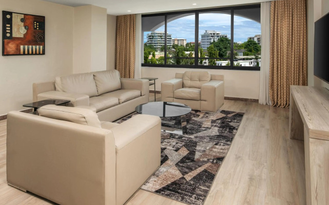 DoubleTree by Hilton Hotel Dar es Salaam - Oyster Bay