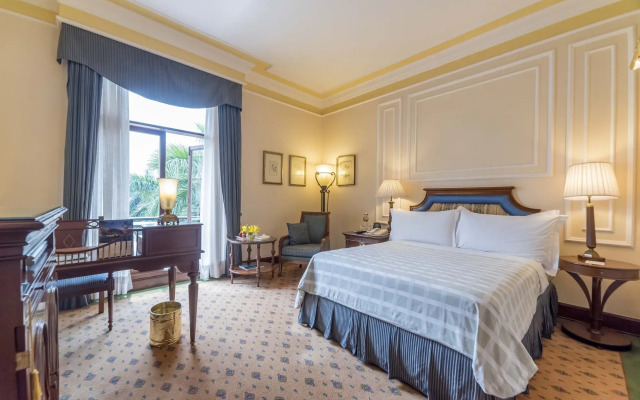 The Oberoi Grand Kolkata Hotel