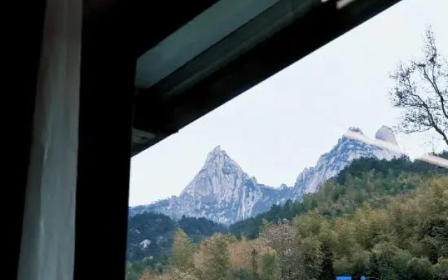 Mingyuejian · Designer Intelligent Homestay (Tianzhu Mountain Scenic Area)