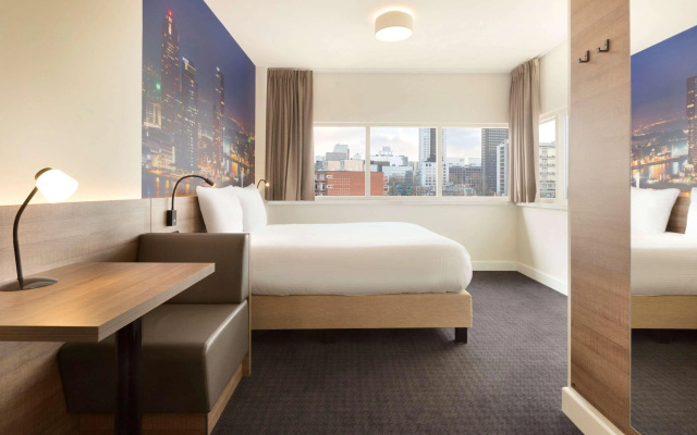 Rotterdam Teleport Hotel - Image 6