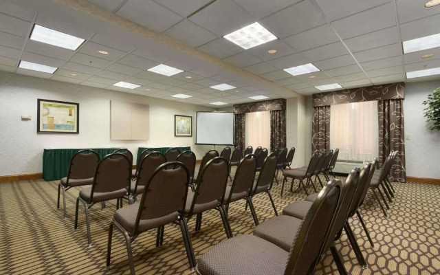 Holiday Inn Express Fayetteville – Fort Bragg by IHG