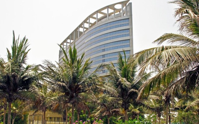 Seafront Luxury Suites