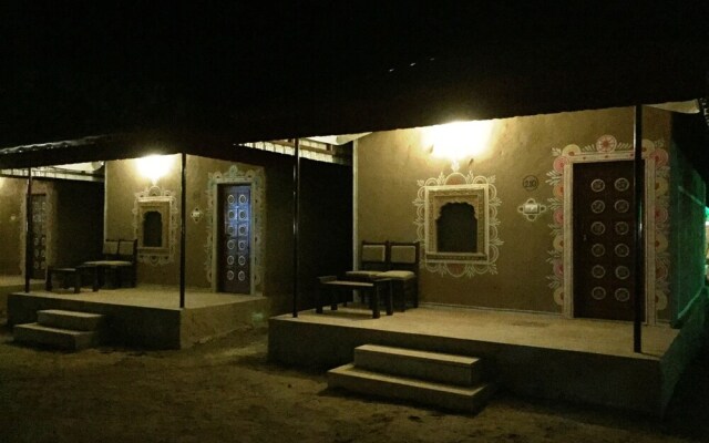 Desert Glamping