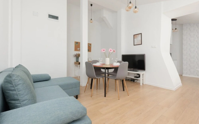 Apartment Warsaw Mińska by Renters