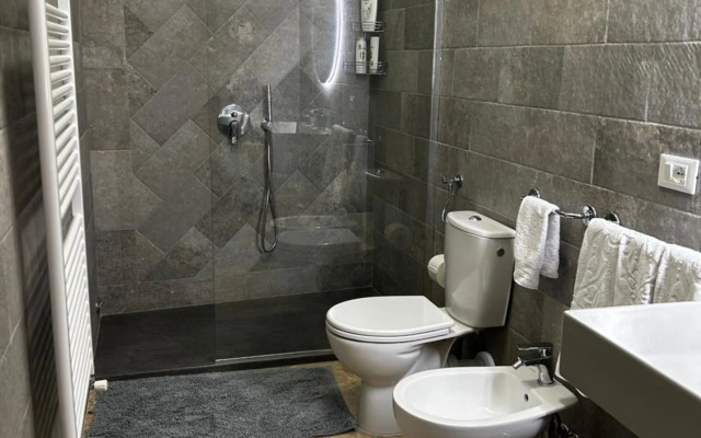 Sartinicco Apartment