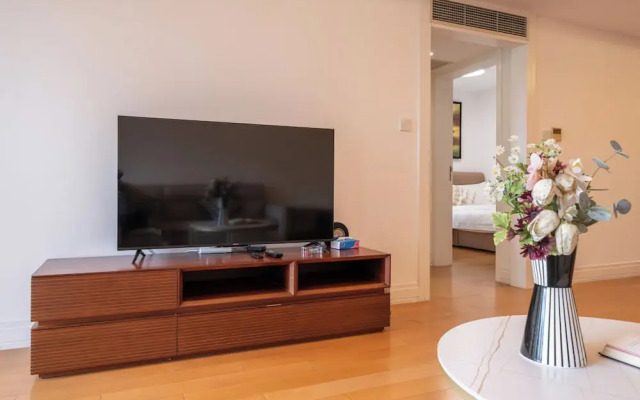 Tyms Family 2BR 1BA Apt Xujiahui Center