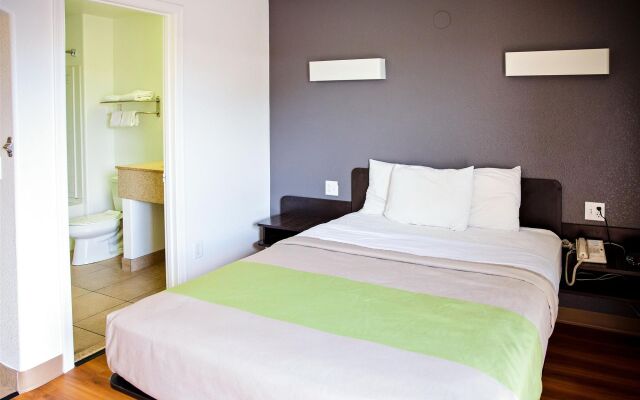 Studio 6 Mesa