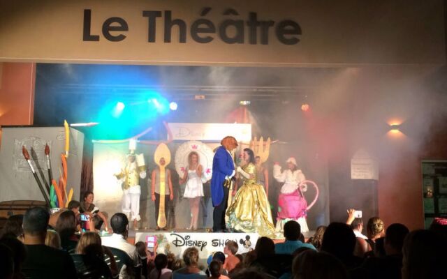 Holiday Home Le Mediterranée - AGL255