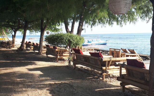 Sandy Beach Bungalows