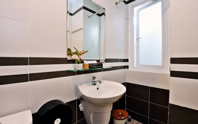 BinBin Hotel 5 - Near Lotte Mart D7