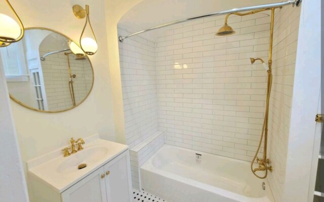 Renovated Urban Condos in Mid City