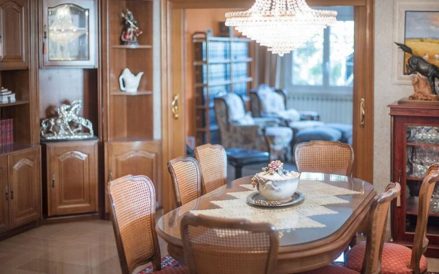 Gallery Villa 650M from the Beach (R81)