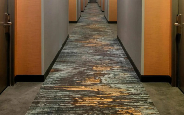 Four Points by Sheraton Philadelphia Northeast
