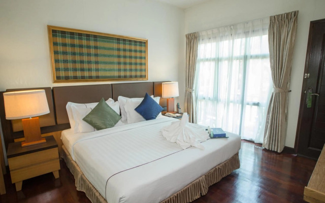 Tunamaya Beach & Spa Resort