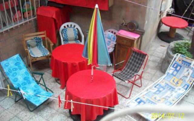 Nino Guesthouse