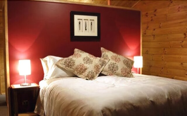 Astelia Lodge