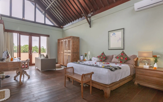 Solo Villas and Retreat