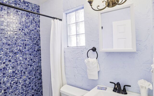 Siesta Key Palms Resort