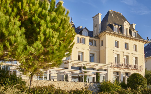 Hôtel Vacances Bleues Villa Caroline
