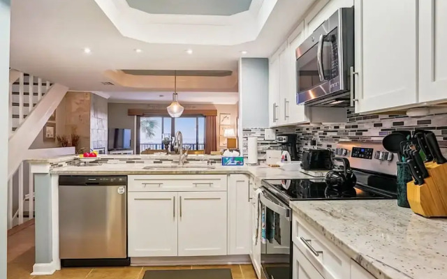 Oceanfront 3BR Luxe New Rental