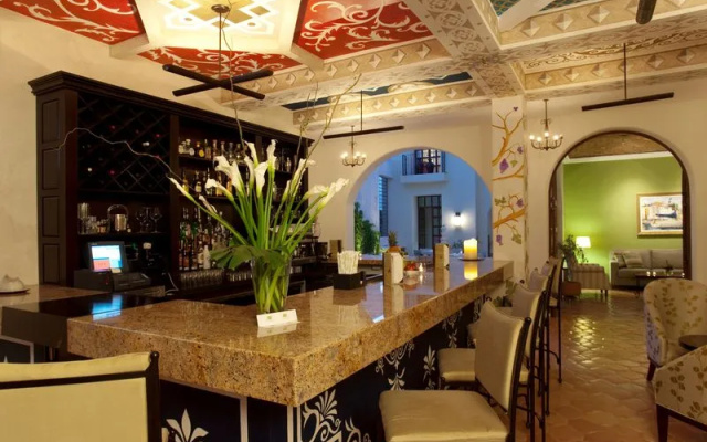 Guaycura Boutique Hotel Beach Club & Spa