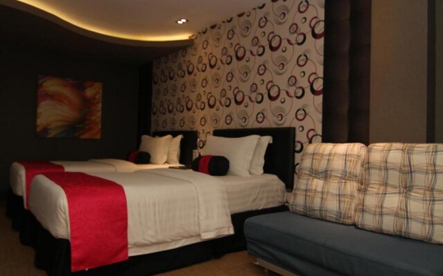 Eloisa Royal Suites