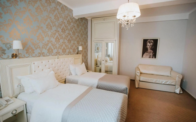 Cherie Hotel Boutique & Restaurant