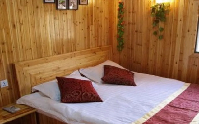 Wuzhen Helan Bridge Inn