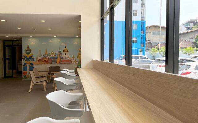 Hop Inn Bangkok Onnut Station