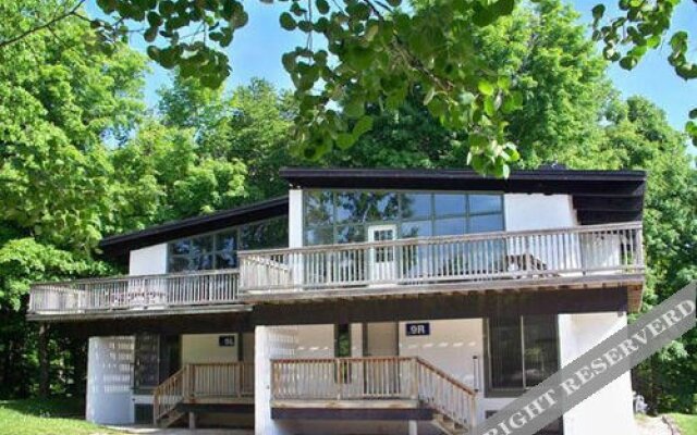 6 Bed Blue Mountain Rental with Hot Tub