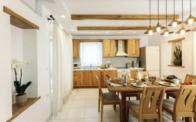Velonis Villas