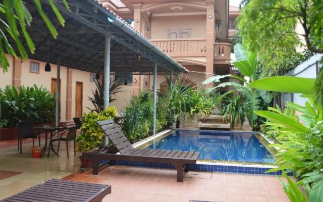Uncle Sam Villa
