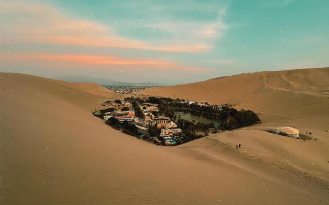 Viajero Huacachina Hostel
