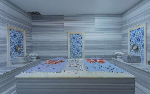 Best Western Plus Khan Hotel