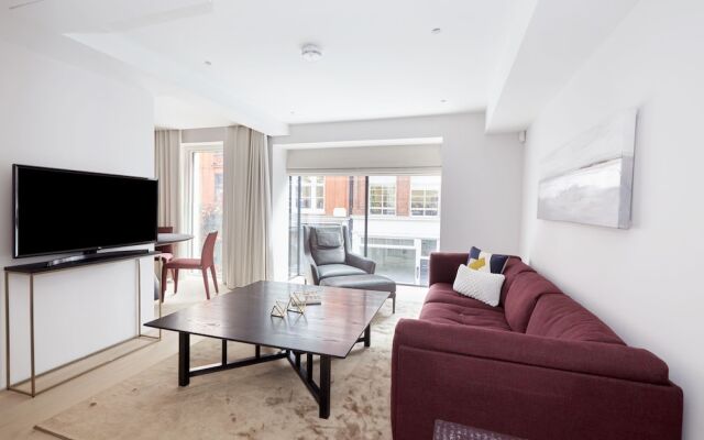 Lovely Mayfair Suites by Sonder